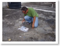 Pintando los cromados.