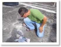 Pintando los cromados.